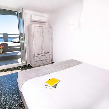 Luxury Santorini Hidden Gem Private Pool Sea & Caldera View *